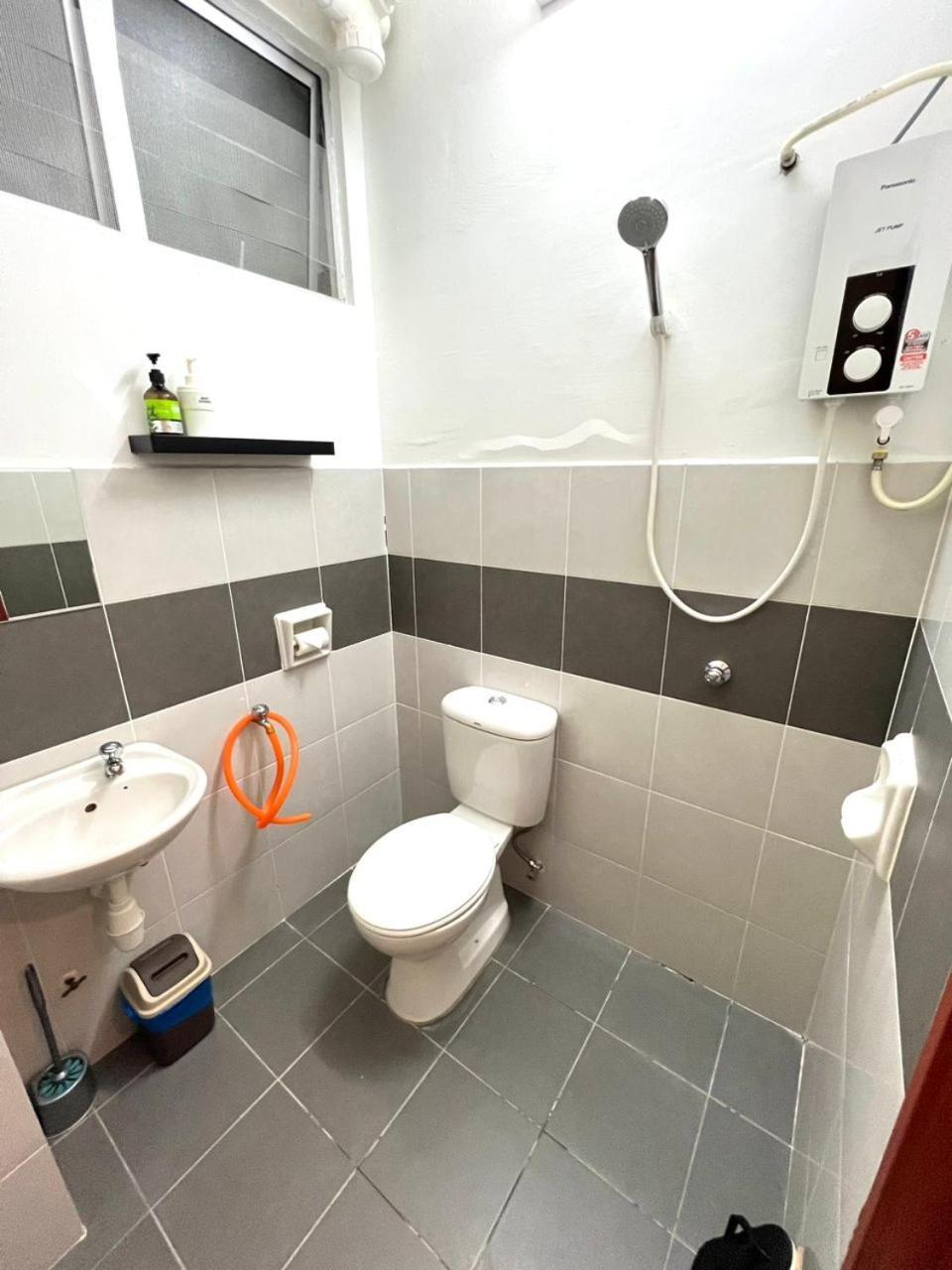 Ocean-View Studio For 2Pax -9Min To Pasarpayang-Mayangmall-Drawbridge Kuala Terengganu Exterior foto